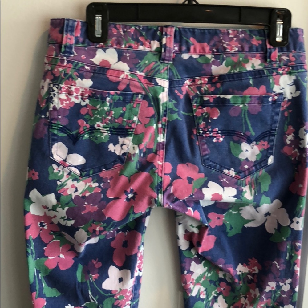 Vineyard Vines Floral Print Denim Pants - Size 2 - Picture 6 of 7